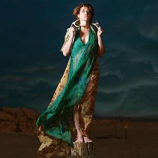 Amanda Palmer feet photo 4
