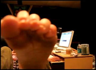 Amanda Palmer feet photo 10