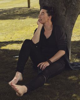 Amanda Palmer feet photo 4