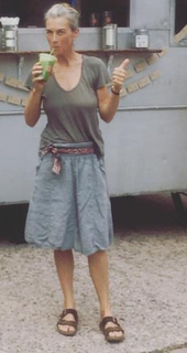 Amanda Pays feet photo 4