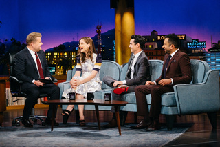 Amanda Peet feet photo thumbnail