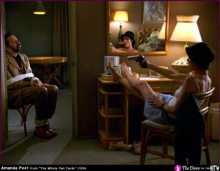 Amanda Peet feet photo thumbnail