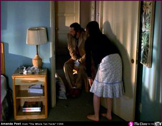 Amanda Peet feet photo thumbnail
