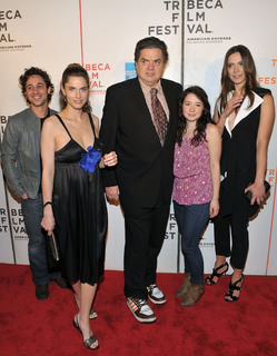 Amanda Peet feet photo thumbnail