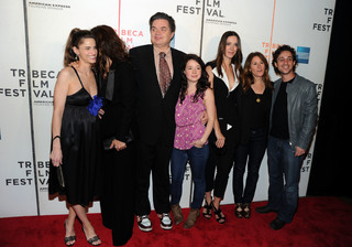 Amanda Peet feet photo thumbnail