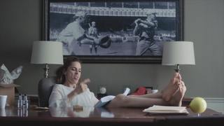 Amanda Peet feet photo thumbnail