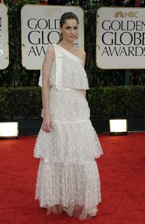 Amanda Peet feet photo thumbnail