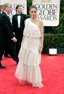 Amanda Peet feet photo thumbnail