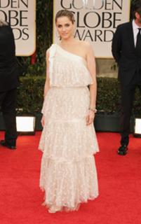 Amanda Peet feet photo thumbnail