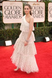 Amanda Peet feet photo thumbnail