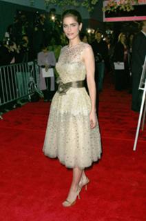 Amanda Peet feet photo thumbnail