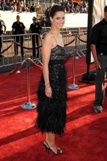 Amanda Peet feet photo thumbnail