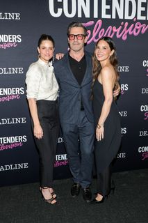 Amanda Peet feet photo 9
