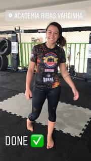 Amanda Ribas feet photo 3