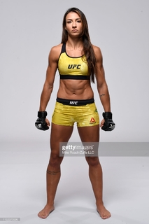 Amanda Ribas feet photo 17