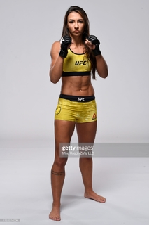 Amanda Ribas feet photo 13