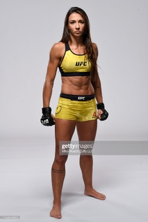 Amanda Ribas feet photo 12