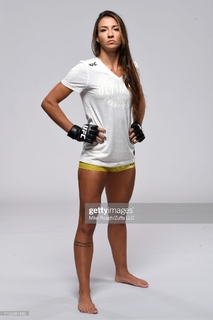 Amanda Ribas feet photo 11