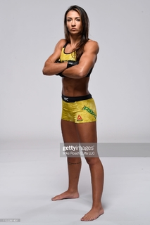 Amanda Ribas feet photo 9