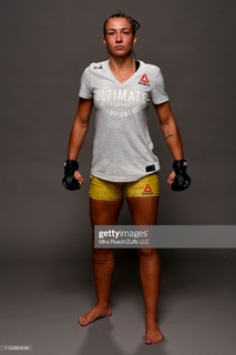 Amanda Ribas feet photo 1