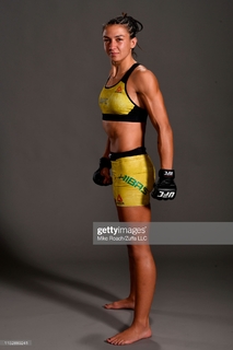 Amanda Ribas feet photo 12