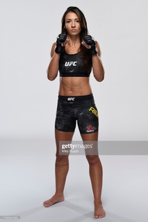 Amanda Ribas feet photo 17