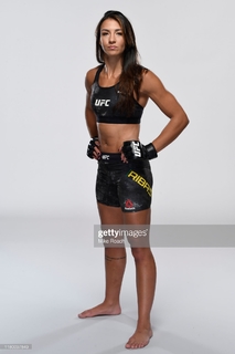 Amanda Ribas feet photo 14