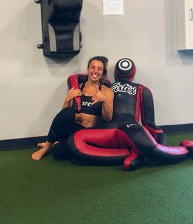Amanda Ribas feet photo 8