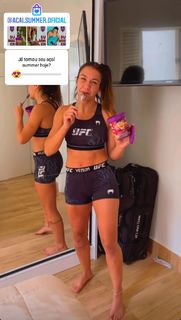 Amanda Ribas feet photo 9