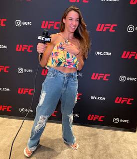 Amanda Ribas feet photo 18