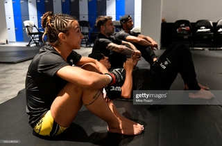Amanda Ribas feet photo 17