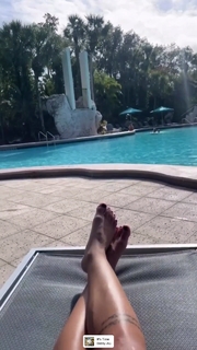 Amanda Ribas feet photo 9