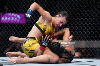 Amanda Ribas feet photo 17