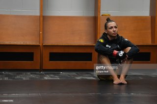 Amanda Ribas feet photo 13