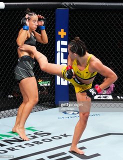 Amanda Ribas feet photo 12