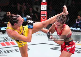 Amanda Ribas feet photo 20