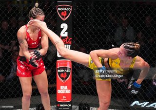 Amanda Ribas feet photo 17