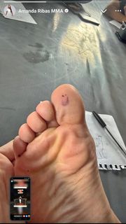 Amanda Ribas feet photo 1