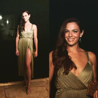 Amanda Righetti feet photo thumbnail