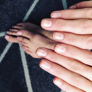 Amanda Righetti feet photo thumbnail