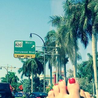 Amanda Rosa feet photo 3