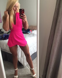 Amanda Saccomanno feet photo thumbnail