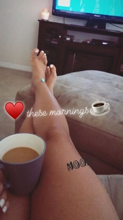 Amanda Saccomanno feet photo thumbnail