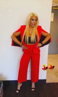 Amanda Saccomanno feet photo thumbnail