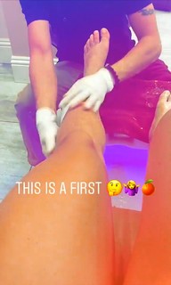 Amanda Saccomanno feet photo thumbnail
