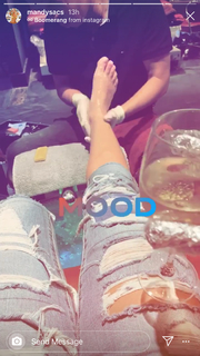 Amanda Saccomanno feet photo thumbnail