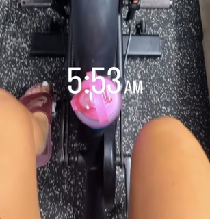 Amanda Saccomanno feet photo thumbnail