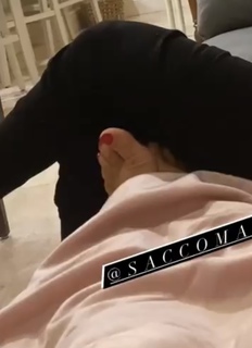 Amanda Saccomanno feet photo thumbnail