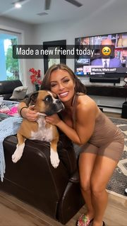 Amanda Saccomanno feet photo thumbnail