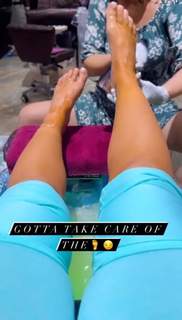 Amanda Saccomanno feet photo thumbnail